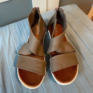 MIA Brown Sandal